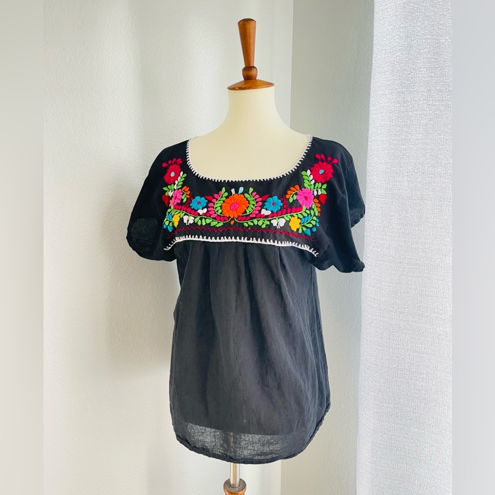 💛 Mexican Embroidered Blouse 💚
